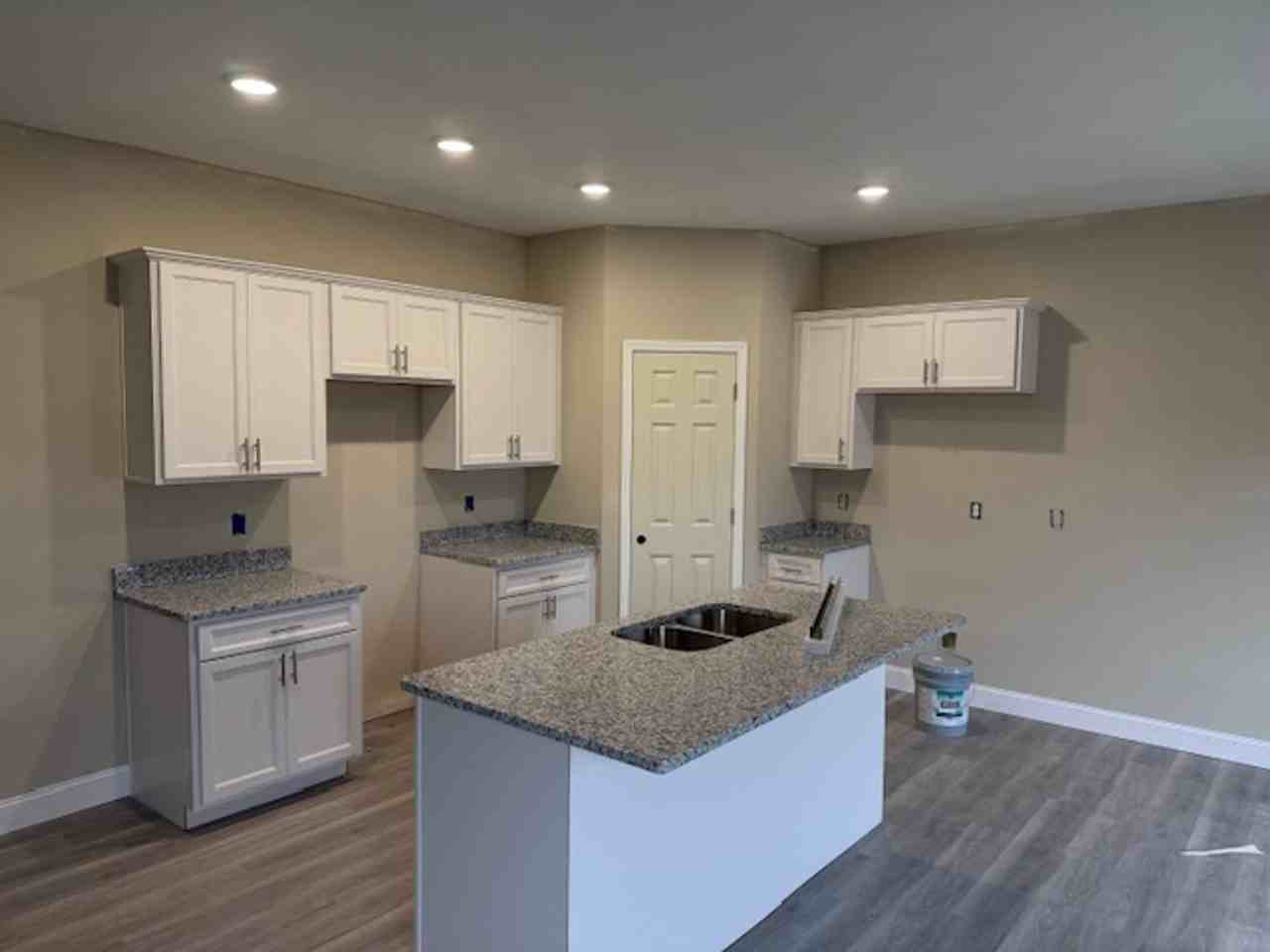 852 Rodeo Ln - Photo 2 of 2