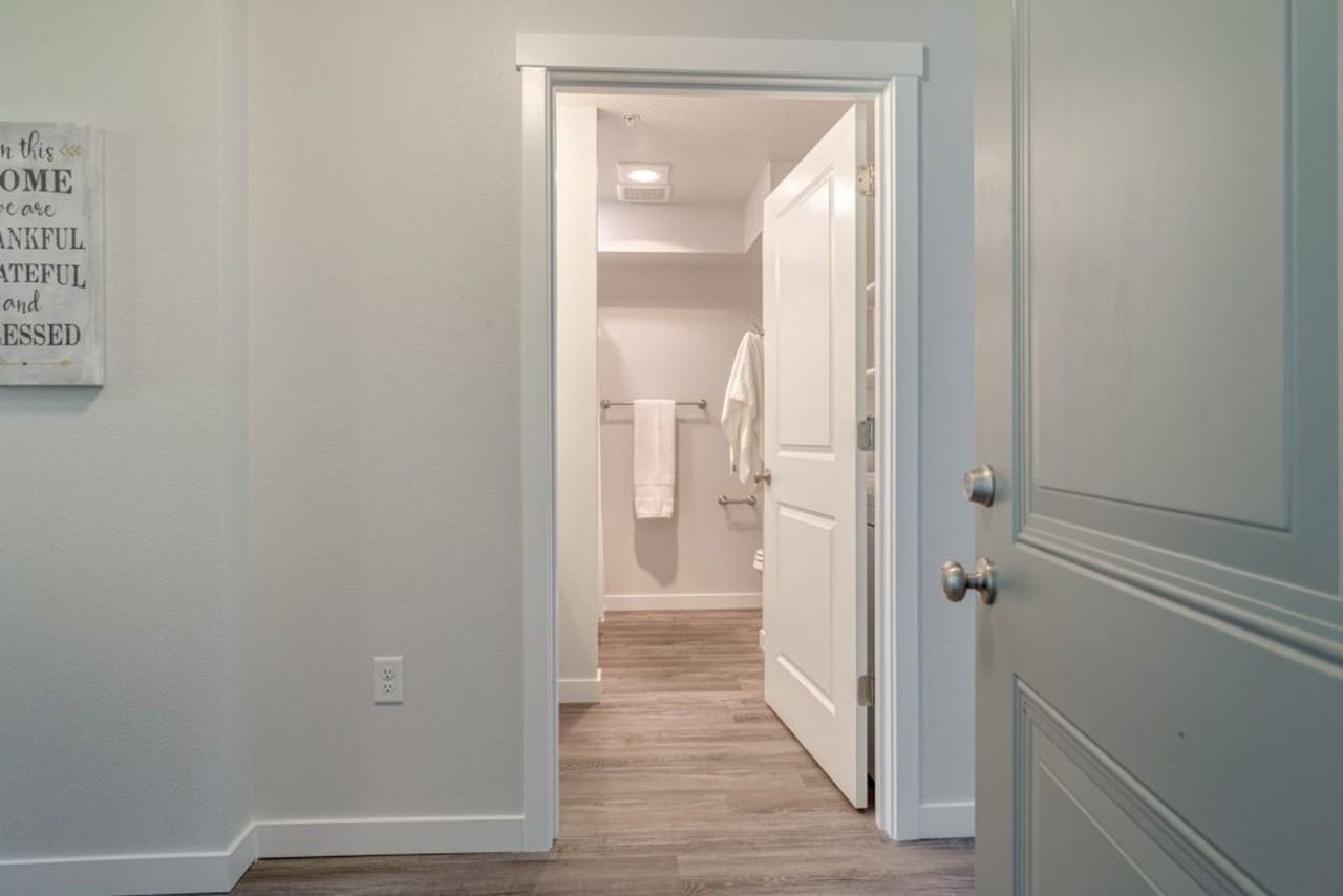 RIVERBEND APARTMENTS - Photo 5 of 18