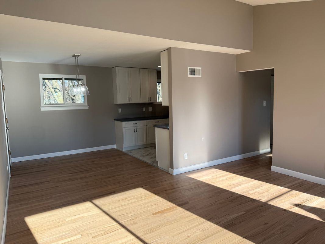 10607 Thayer Court - Photo 2 of 8