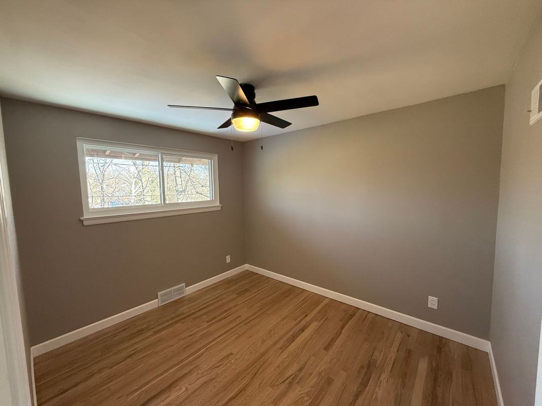 10607 Thayer Court - Photo 6 of 8