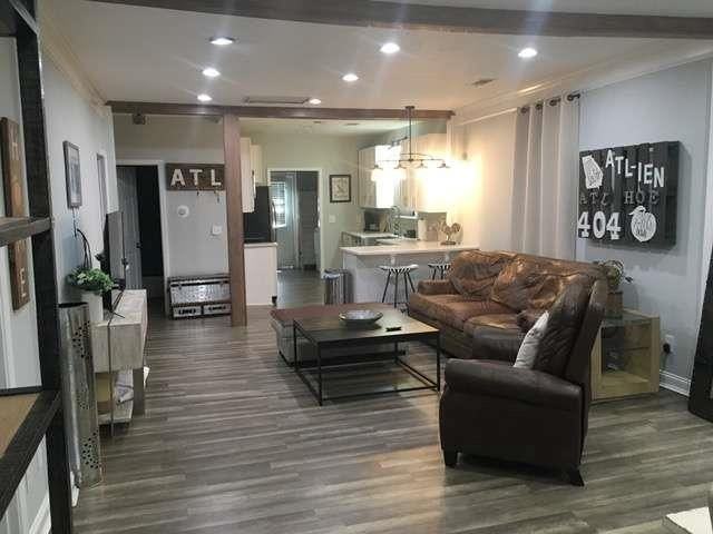 91 Haygood Avenue Southeast - Photo 2 of 9