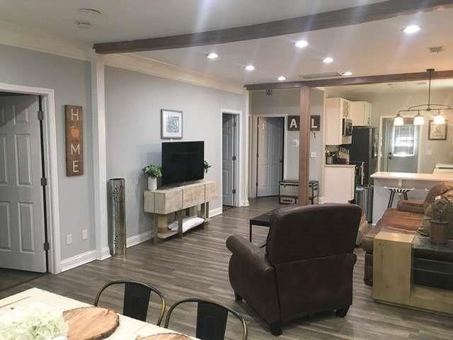 91 Haygood Avenue Southeast - Photo 3 of 9