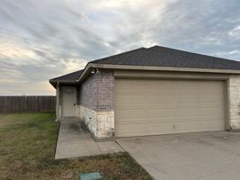 featured image of 1800 Prosperity Trail