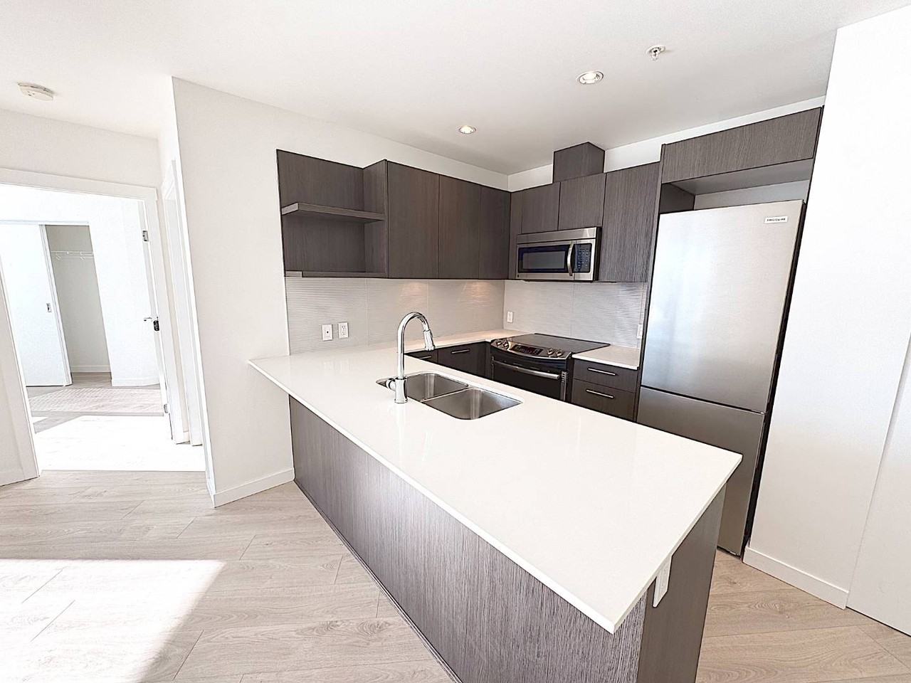 97 Georgia St W #1918