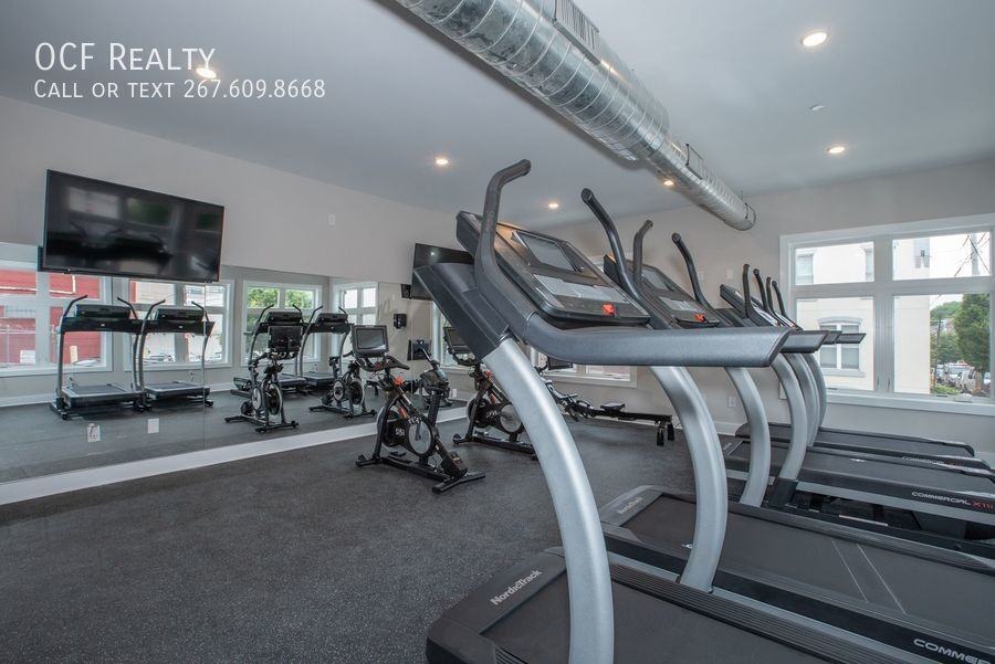 The Porter - 2940 W. Thompson Street - Photo 3 of 50