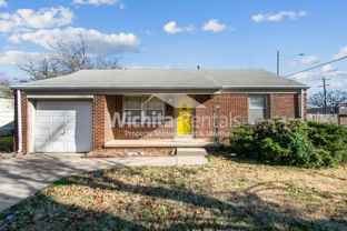 820 Royal Road - Photo 1 of 1