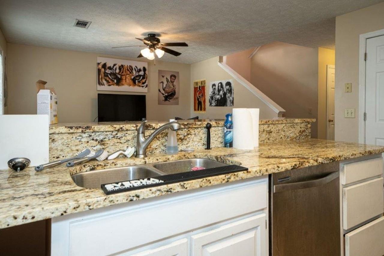 Auburn Avenue - Photo 4 of 21