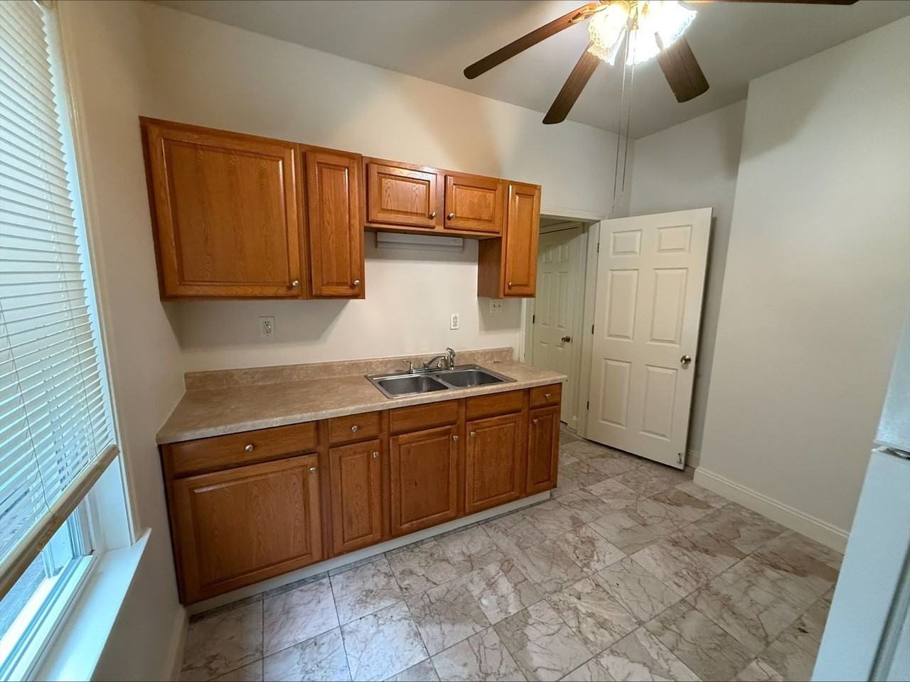 3705/3707 Delachaise St - Photo 6 of 8