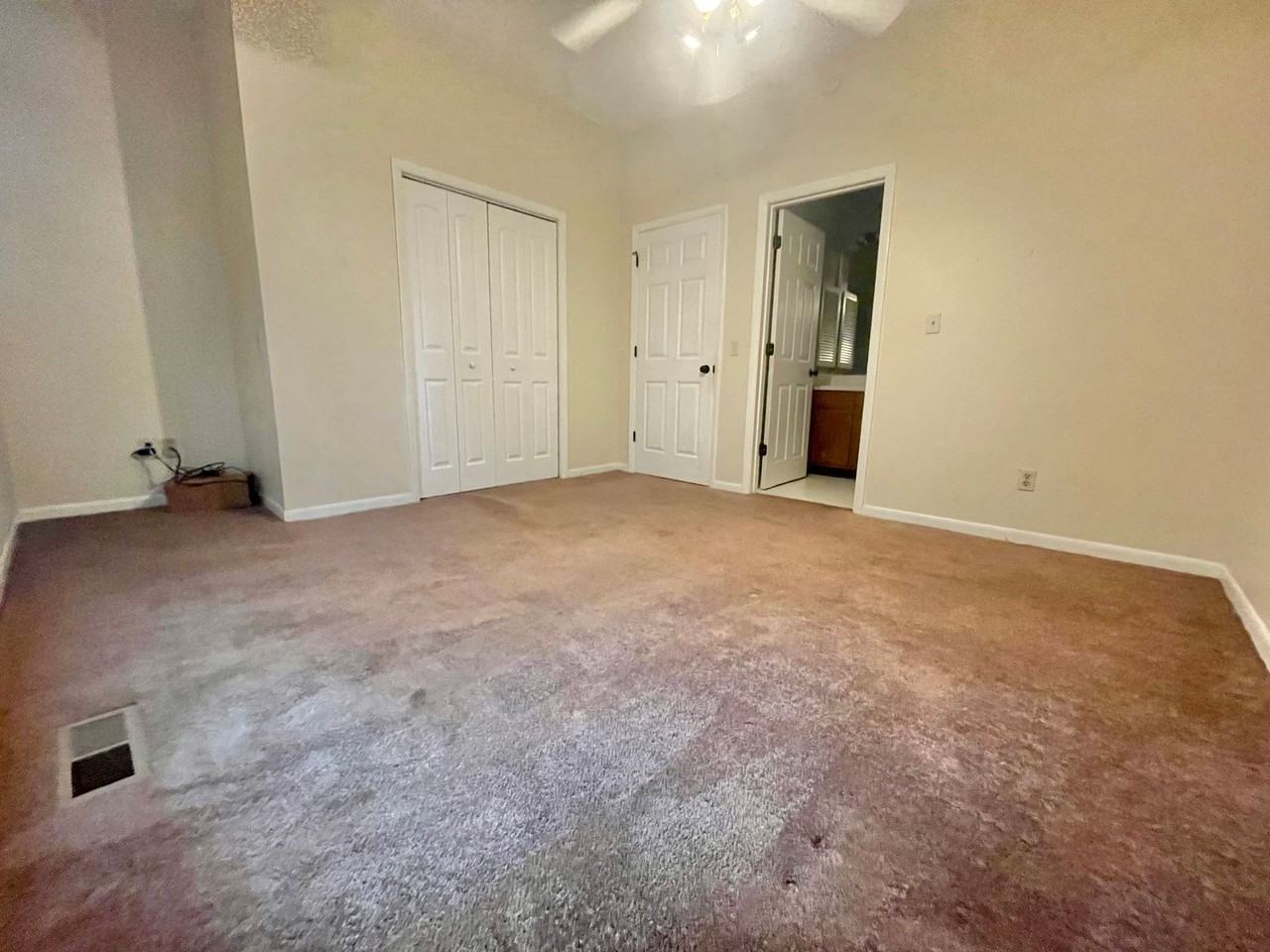 Auburn Avenue - Photo 2 of 12