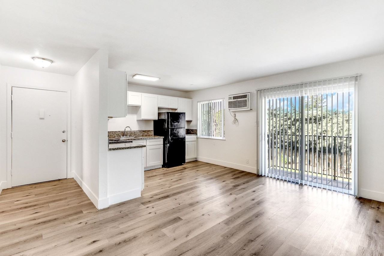 Cypress Village Apartments - Photo 6 of 20