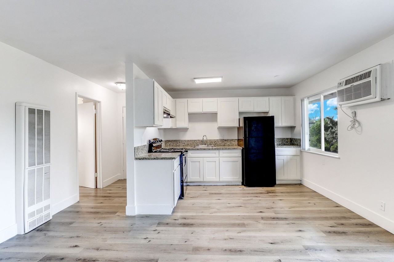 Cypress Village Apartments - Photo 7 of 20