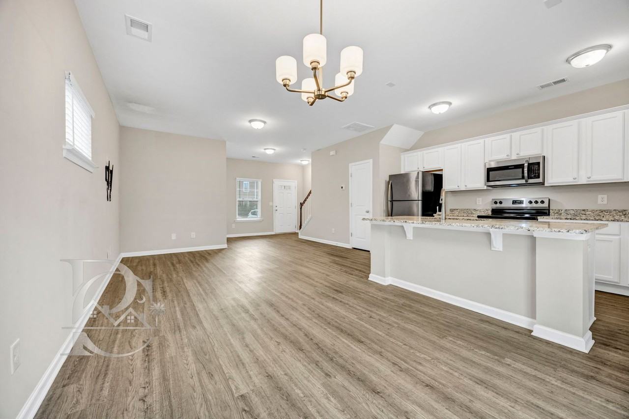 21 Grayson Grove Ct - Photo 3 of 21