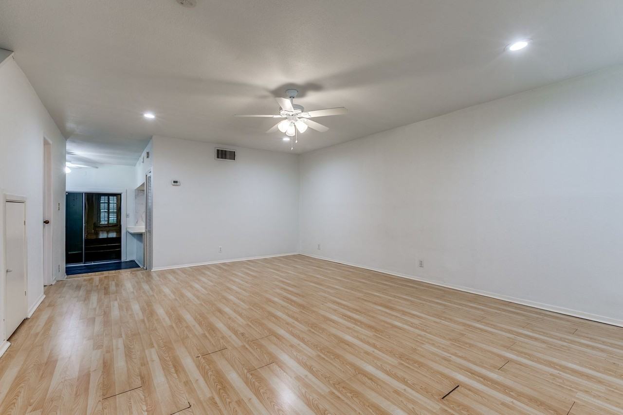 8123 Scottshill - Photo 4 of 25