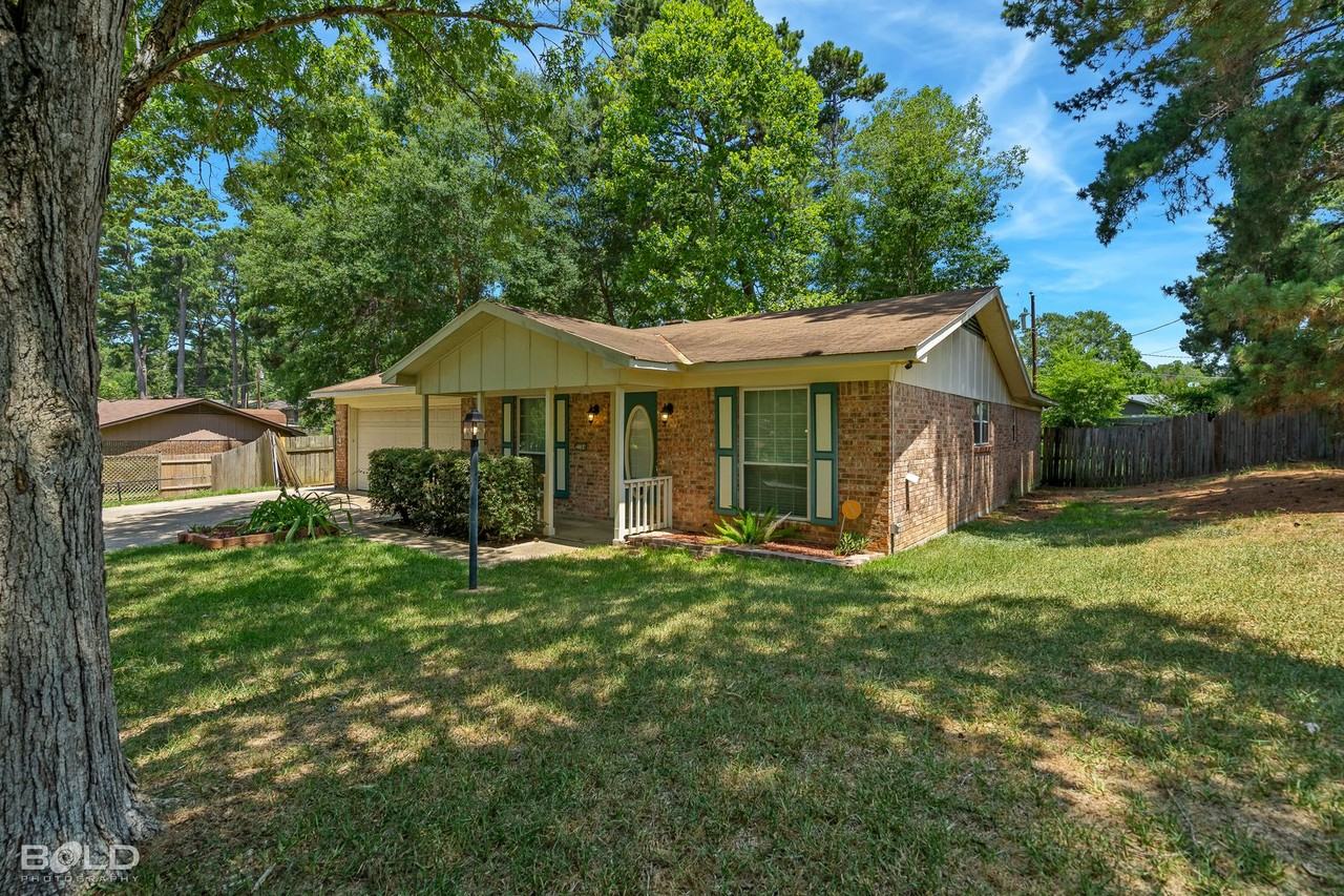 2104 Francais Drive - Photo 3 of 21