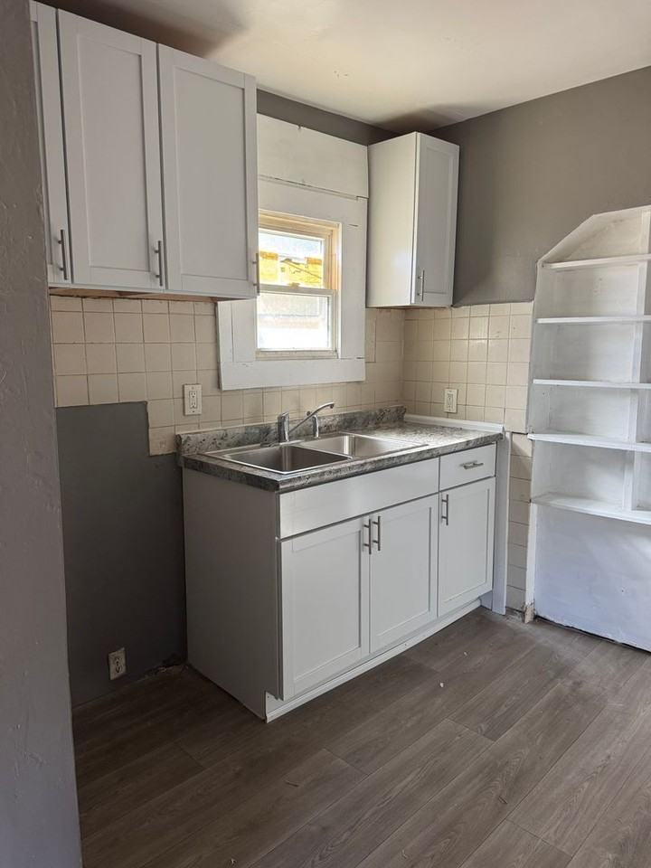 11388 Jackson Avenue - Photo 2 of 17