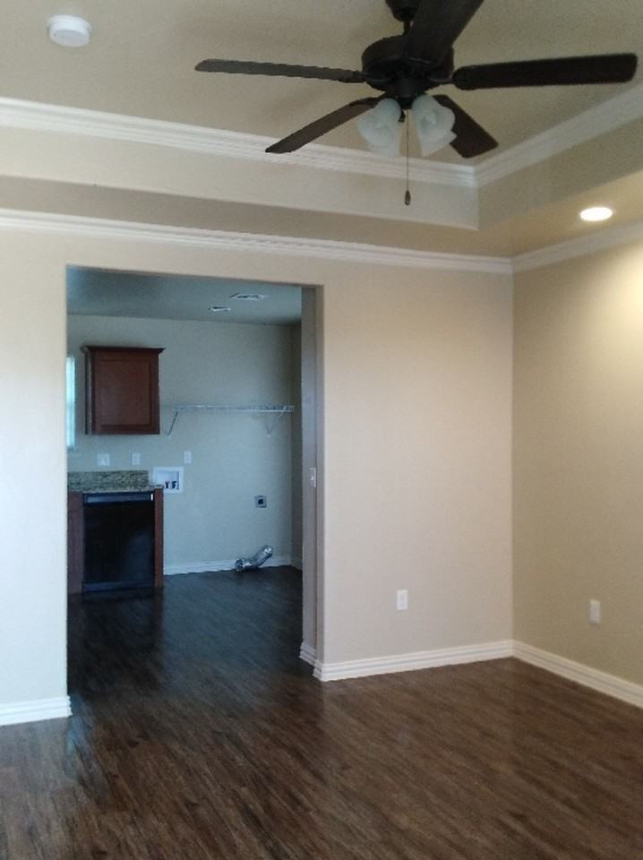 Kingston Duplexes - Photo 2 of 8