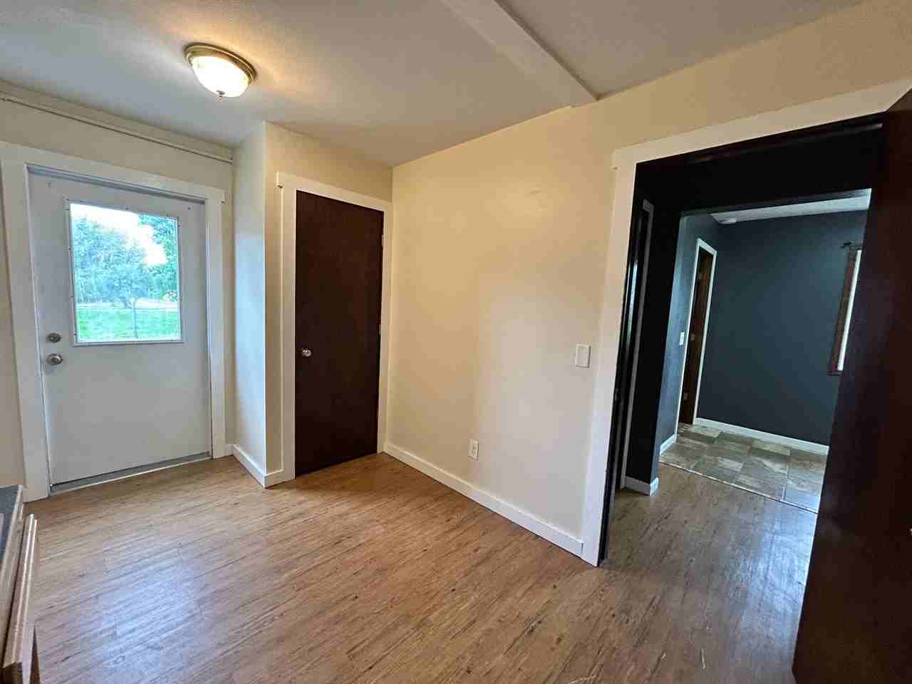 529 West River Road - Photo 6 of 19