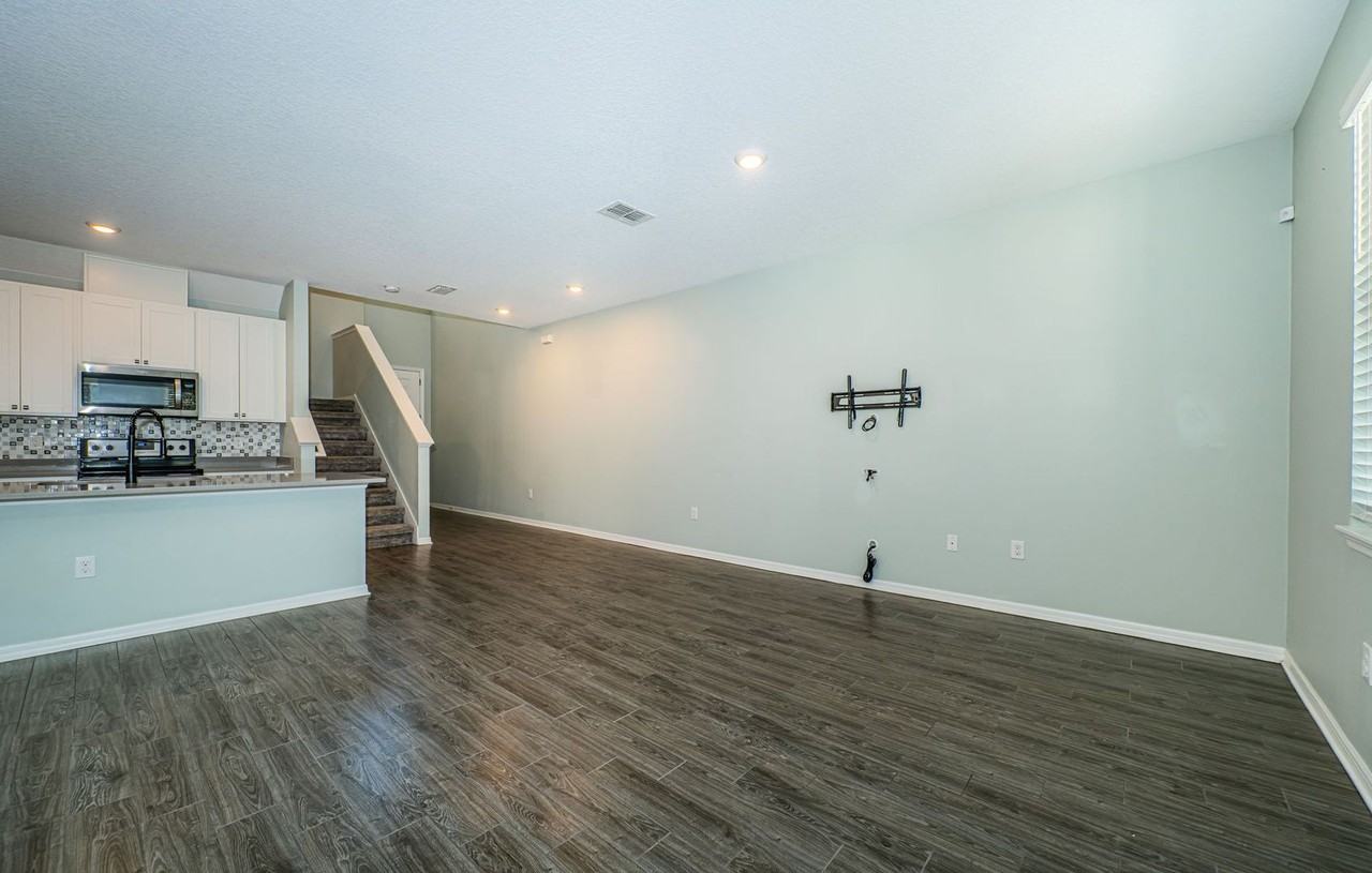 15008 Blue Quaker Pl - Photo 7 of 32