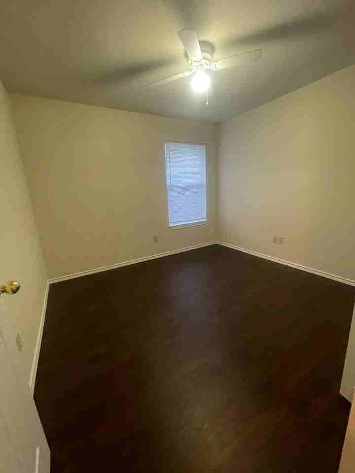 11912 Dacca Ct - Photo 5 of 10