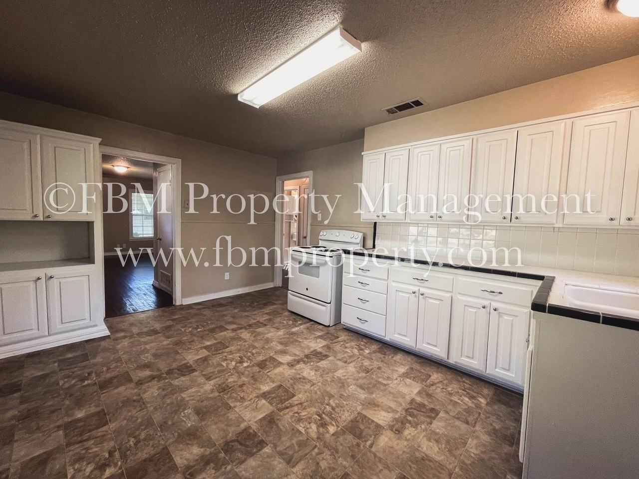 802 Dunn St - Photo 6 of 15