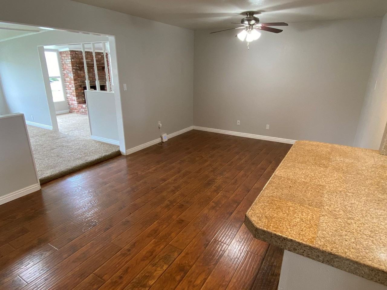 639 Galena St - Photo 5 of 31