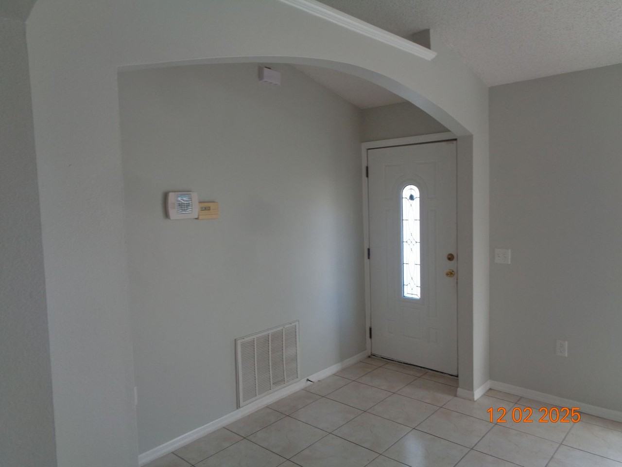 2610 Groveland Ave - Photo 4 of 29