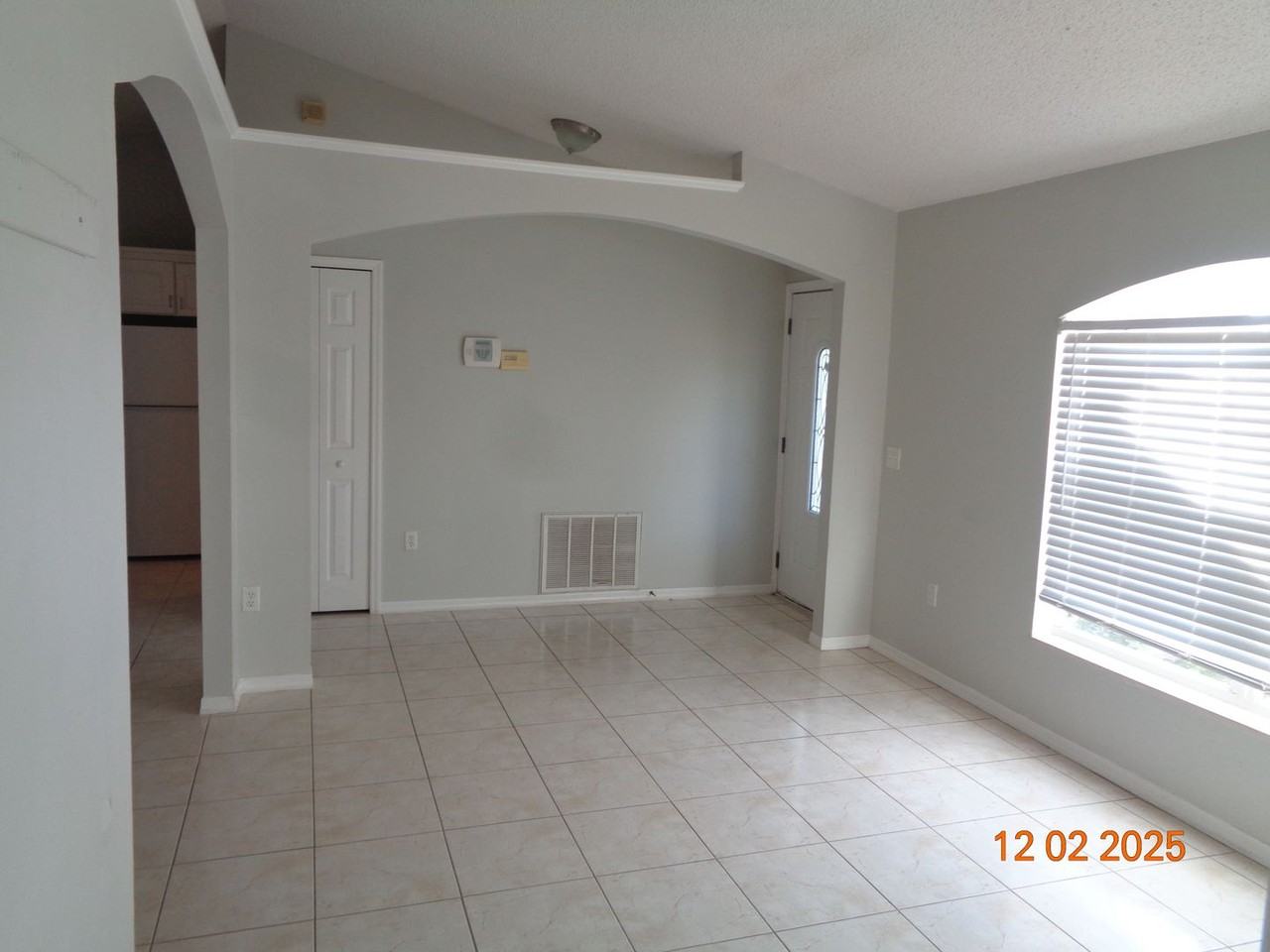 2610 Groveland Ave - Photo 5 of 29