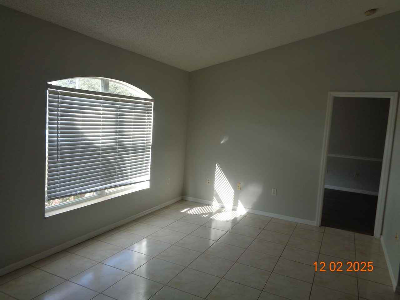 2610 Groveland Ave - Photo 6 of 29