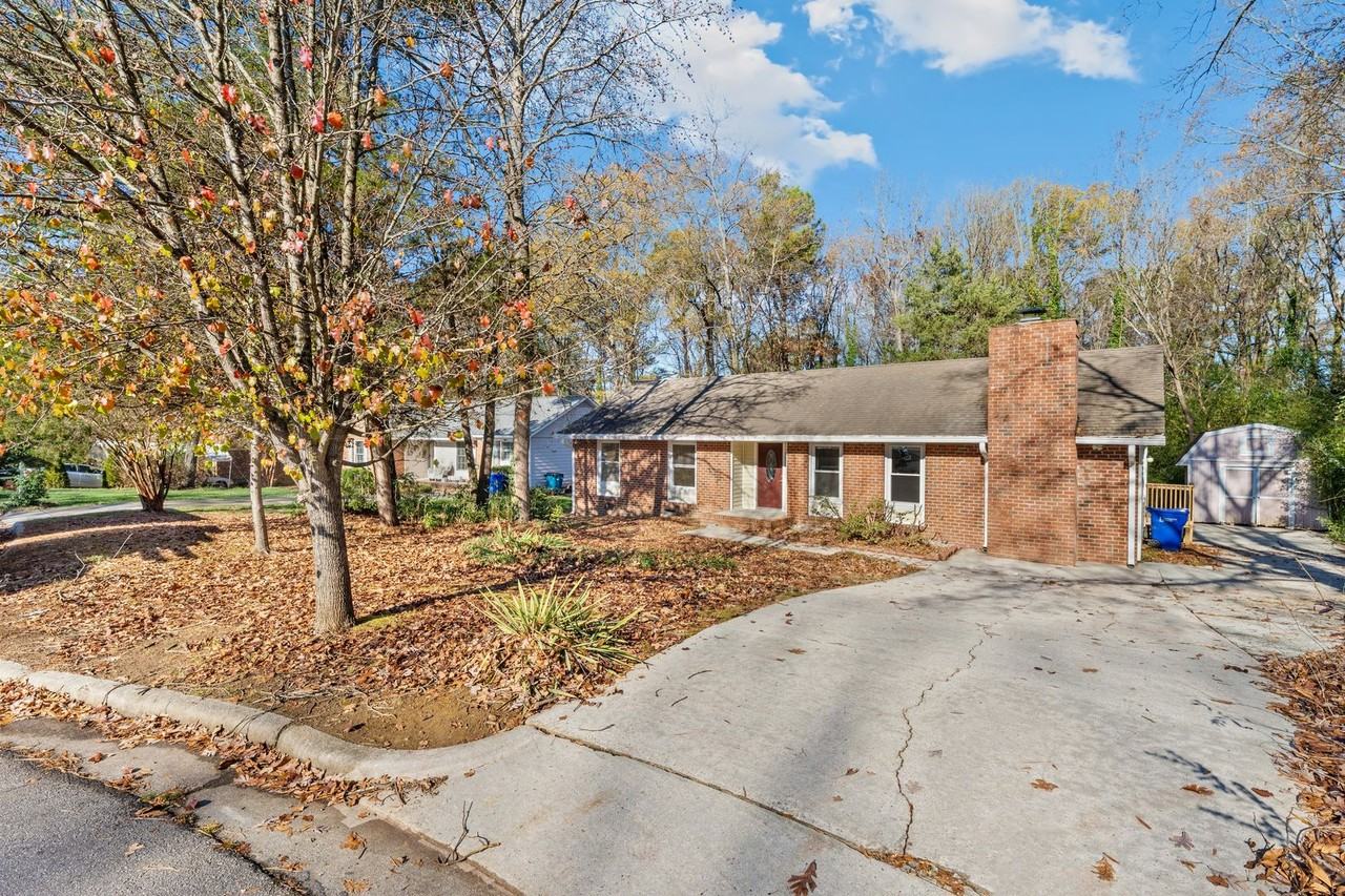 13 Pierre Pl - Photo 2 of 20