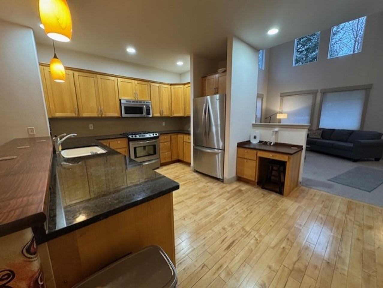 2407 Nw 2nd St - Photo 5 of 14