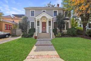 featured image of 8020 Park Lane