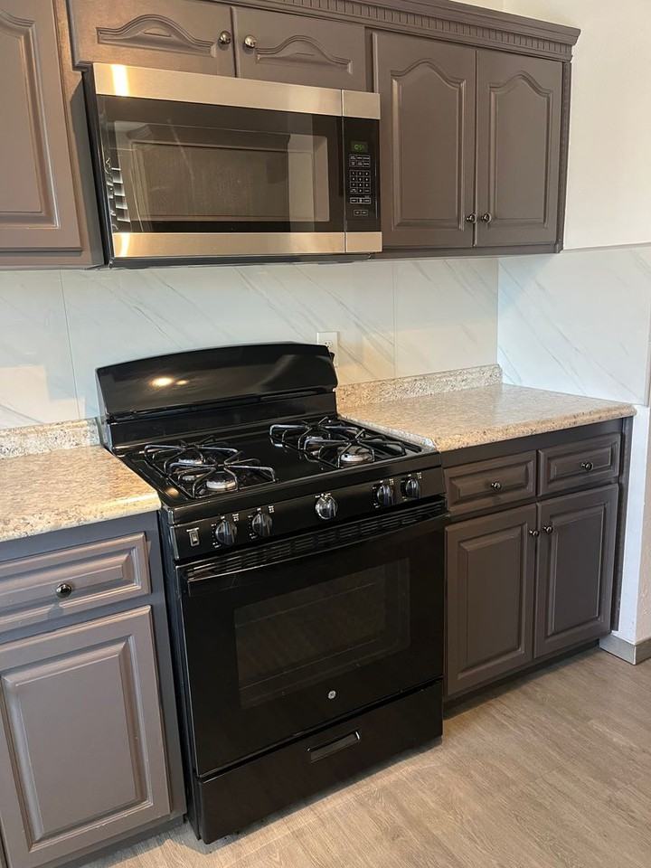 1441 Mary Lou St - Photo 4 of 17