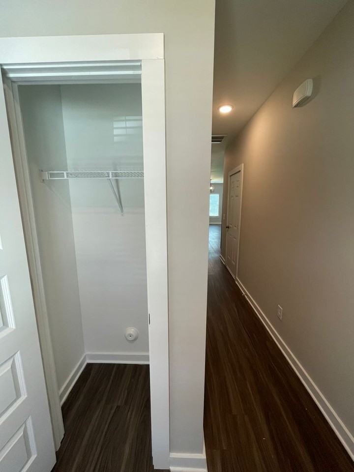 322 Shilow Creek Drive - Photo 7 of 37