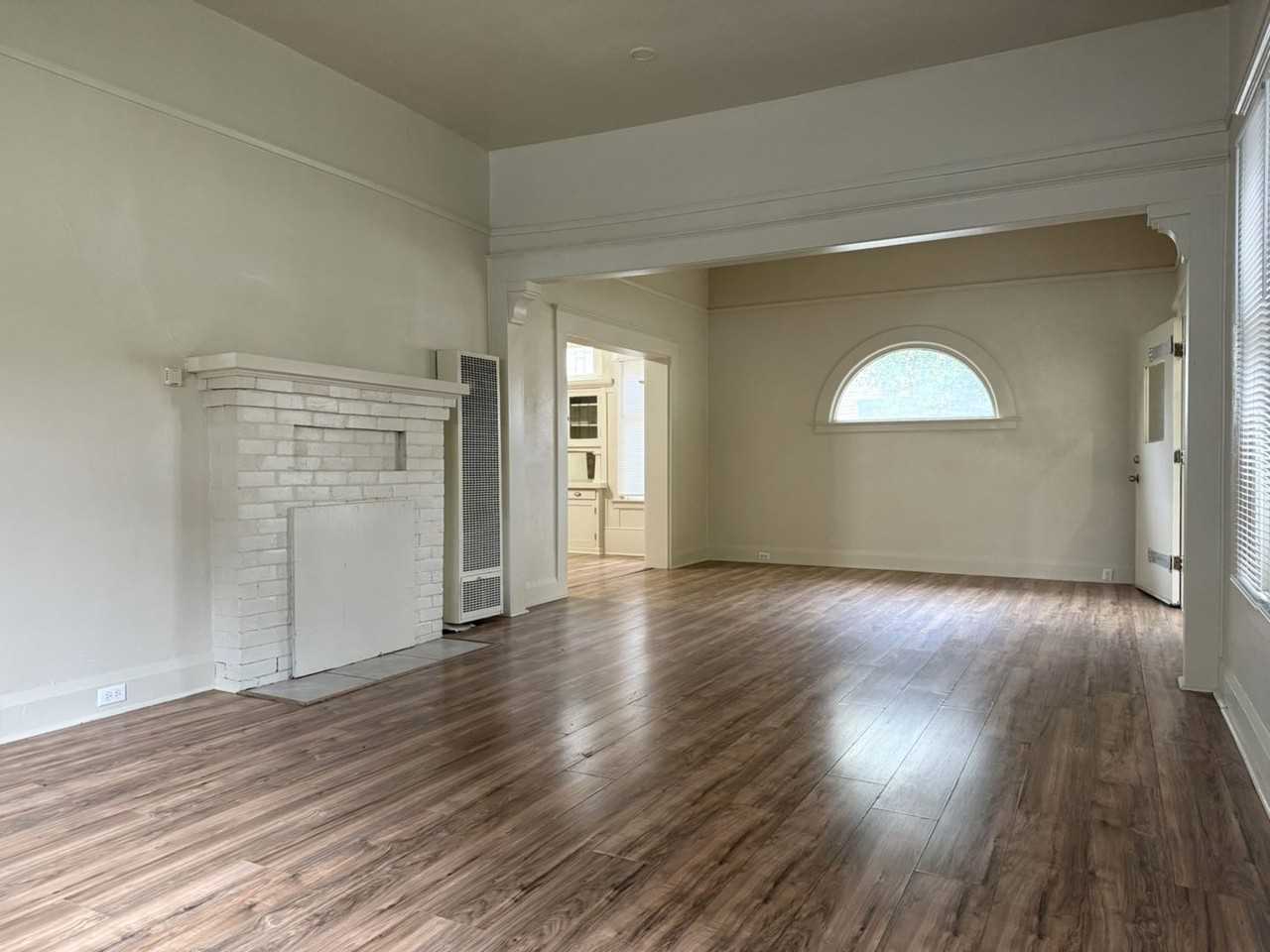 2037 O Street - Photo 5 of 22