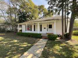 featured image of 613 West 1st Street