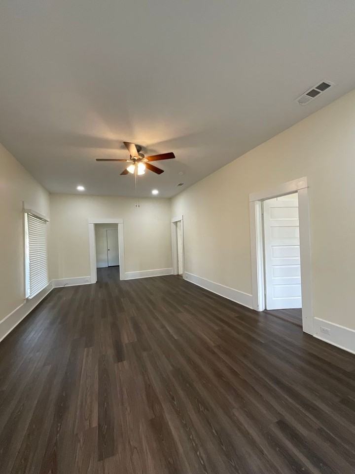 613 West 1st Street - Photo 5 of 11