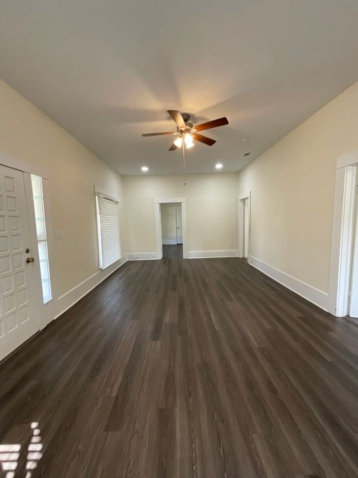 613 West 1st Street - Photo 6 of 11