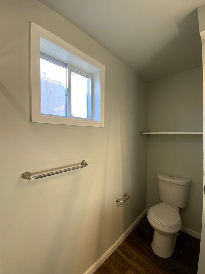 236 East Ross Street - Photo 6 of 6