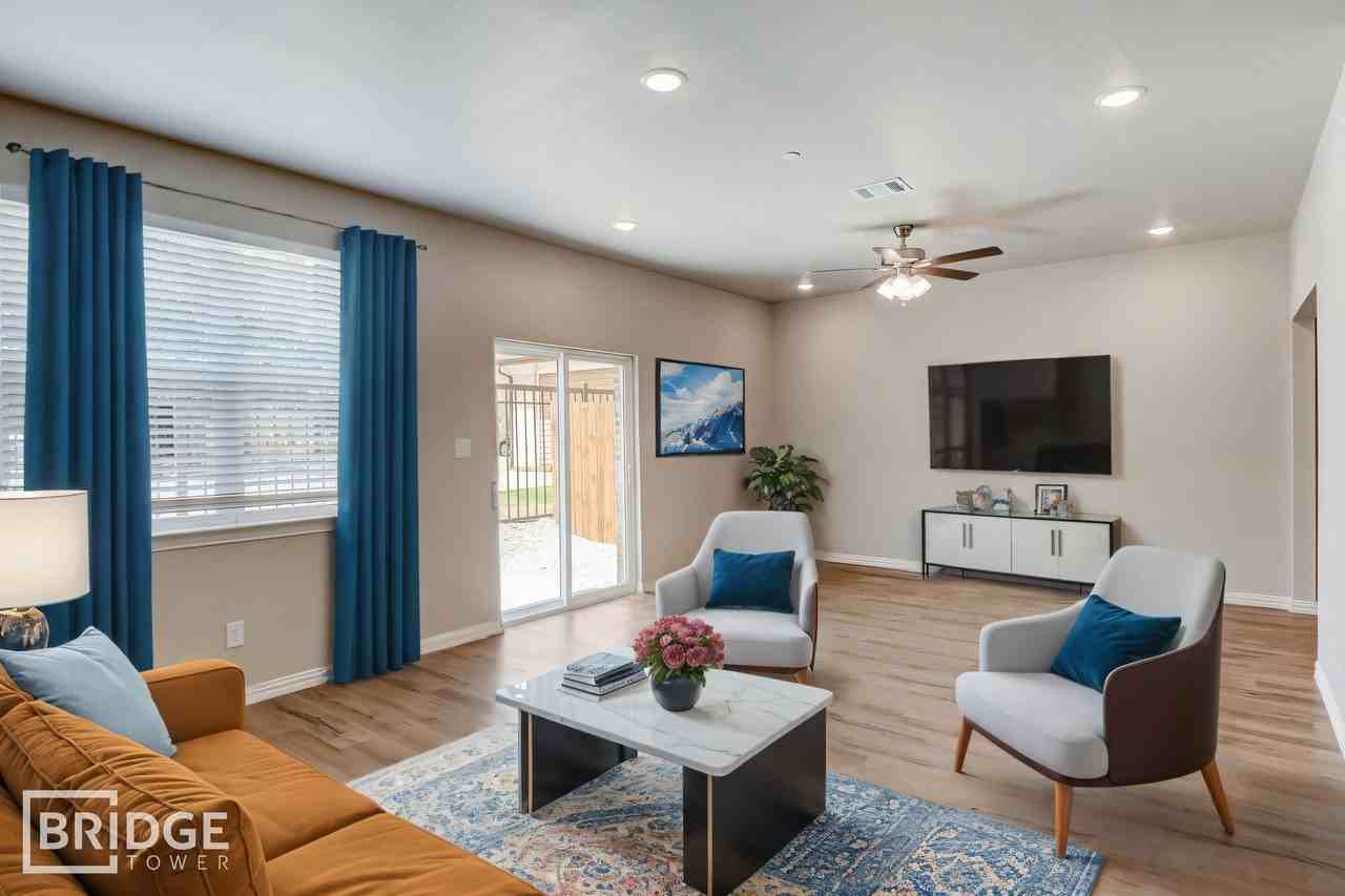 1252 Sunnyvale Ln - Photo 2 of 28