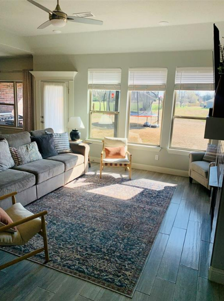 438 North Otoe Street - Photo 3 of 23