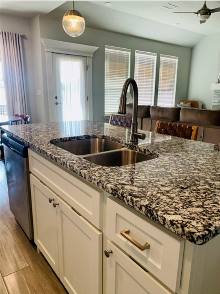 438 North Otoe Street - Photo 7 of 23