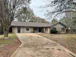 featured image of 405 Cypress Circle