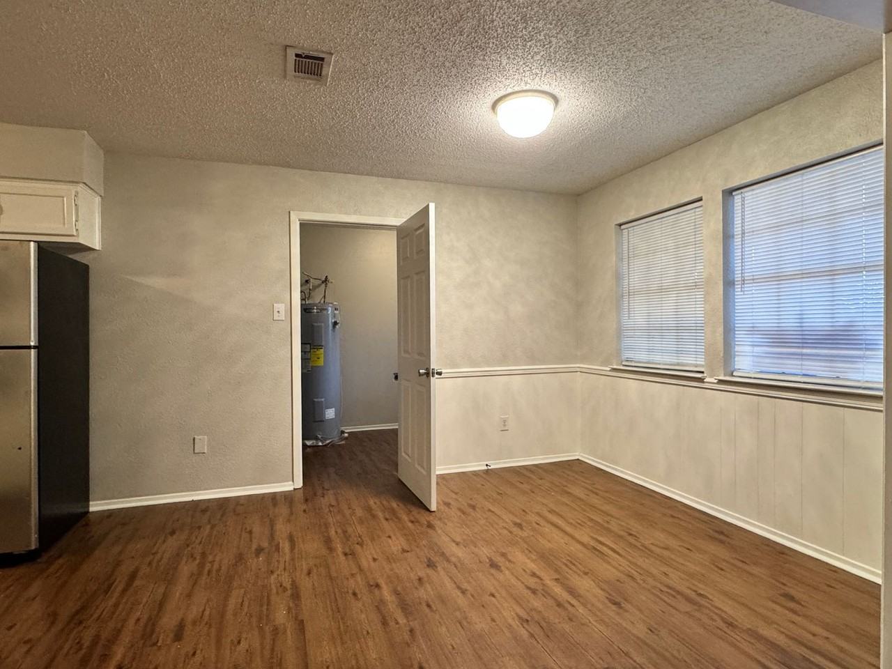 405 Cypress Cir - Photo 7 of 29