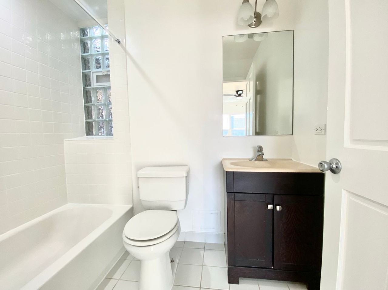 4500 Sheridan - Photo 5 of 20