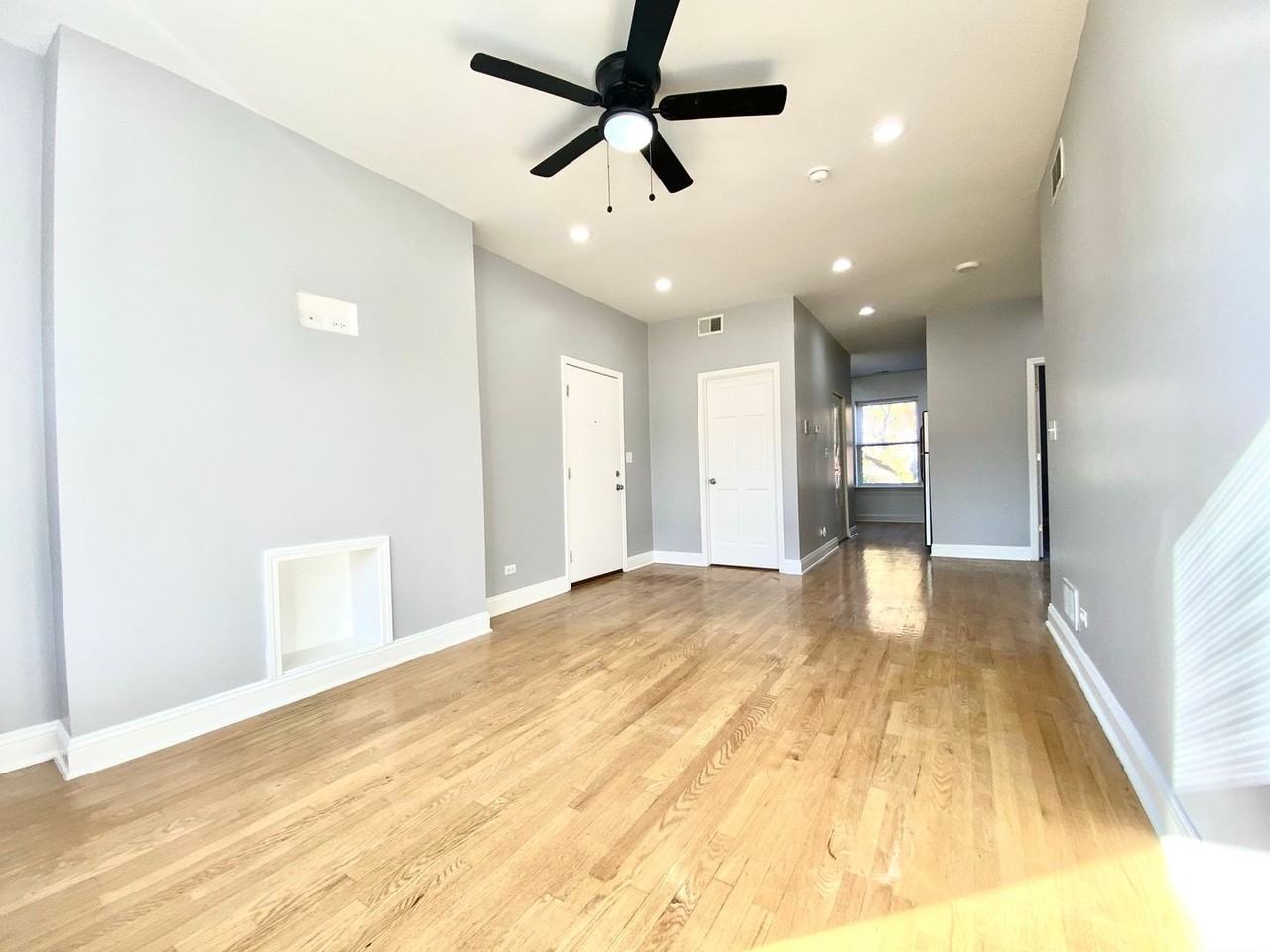 4500 Sheridan - Photo 7 of 20