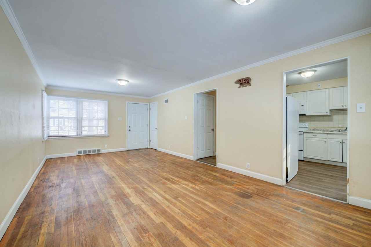 1426 Akron Dr - Photo 7 of 27