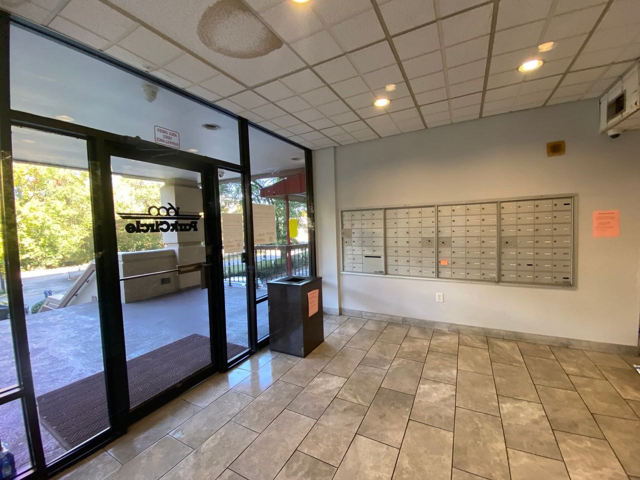 1600 Park Circle #607 - Photo 4 of 16