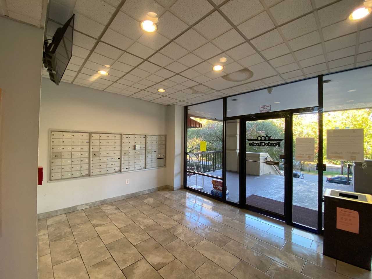 1600 Park Circle #607 - Photo 5 of 16