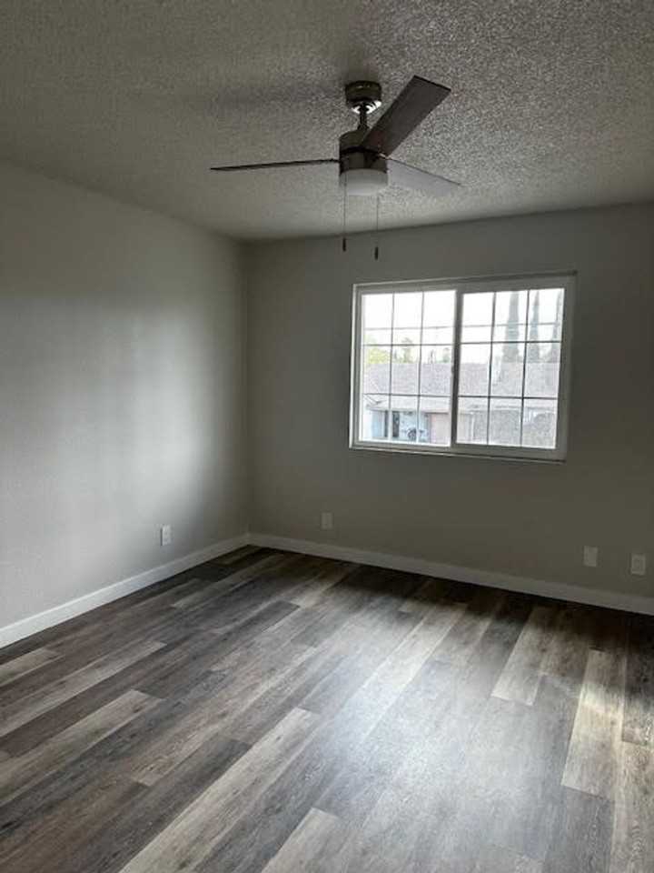 509 E Central Ave - Photo 4 of 8