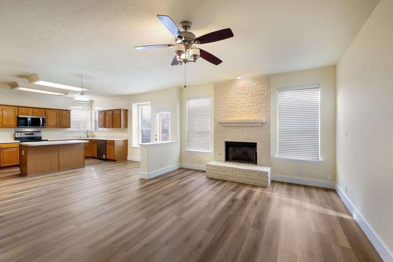 8926 Firebaugh Dr - Photo 6 of 28